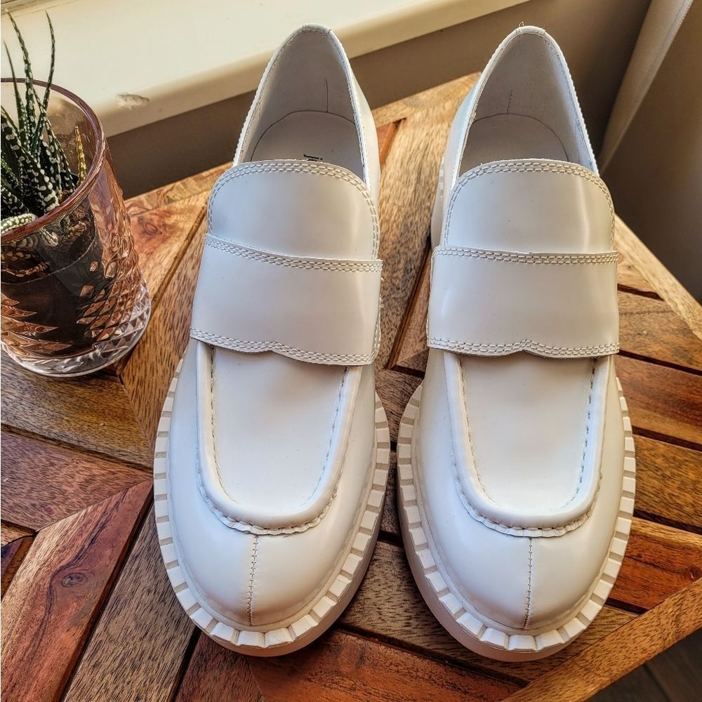 Jeffrey Campbell Librarian Loafer in White